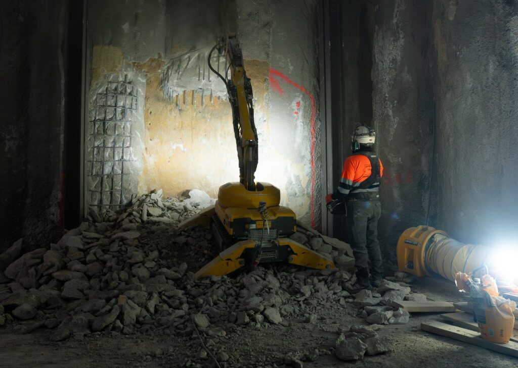 Herramientas y técnicas en una demolición técnica de hormigón: por qué no todo vale
